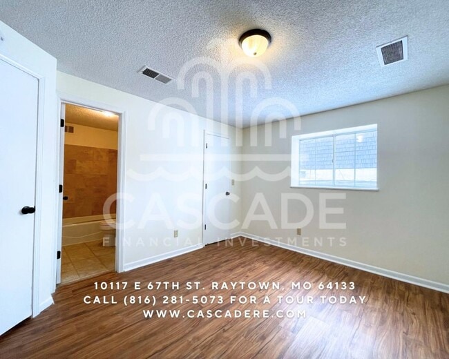 Building Photo - 10117 E 67th St