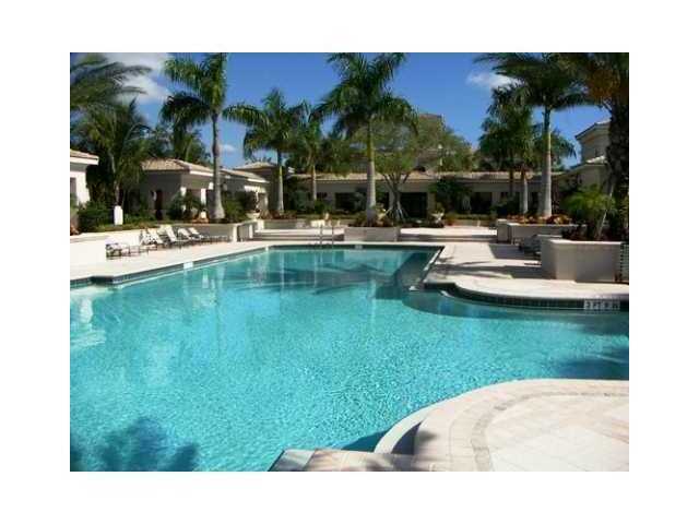Building Photo - 3020 Alcazar Pl