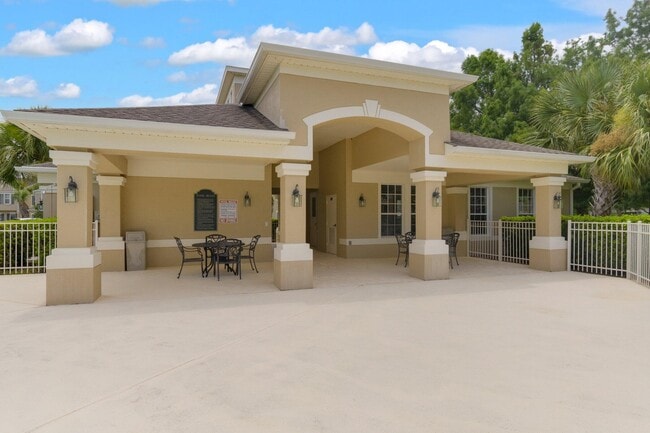 Building Photo - 1342 Hampton Park Ln