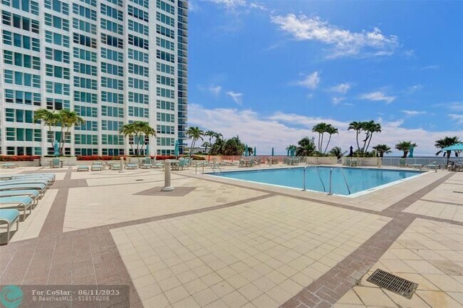 Building Photo - 1620 S Ocean Blvd