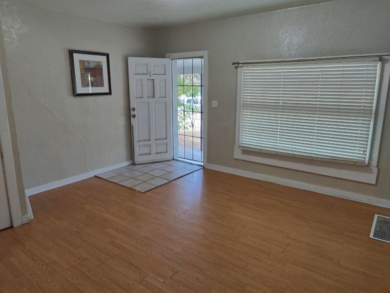 Building Photo - 2816 Adams Ave