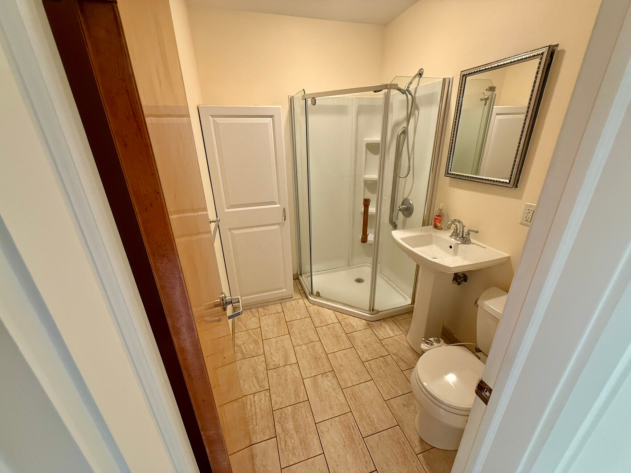 Building Photo - 225 Wilmore Pl