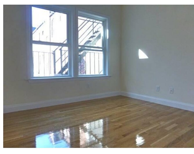 Building Photo - 172 Fuller St