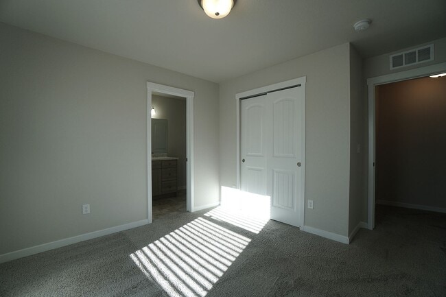 Building Photo - 3254 Thunderchief Hts