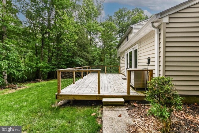 Building Photo - 8504 Shadeway Pl