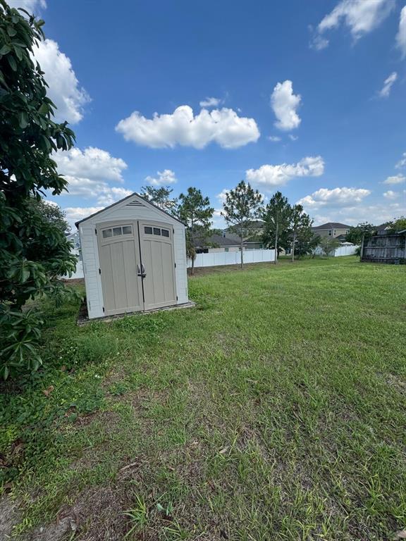 Building Photo - 913 Battery Pointe Dr