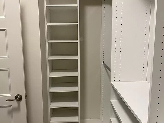 Building Photo - 575 S Goddard Blvd