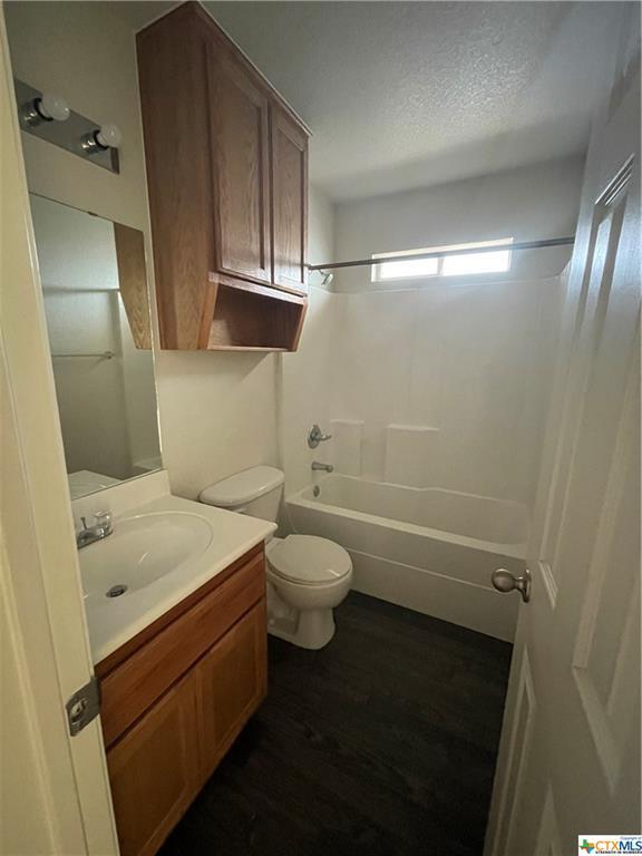 Building Photo - 509 Redbud Dr