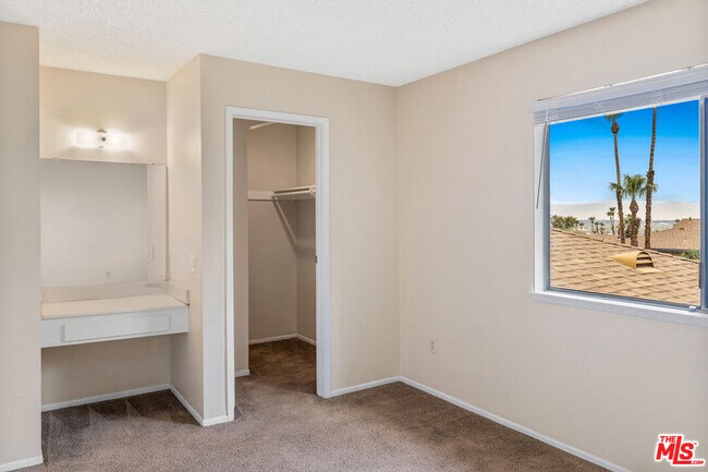 Building Photo - 72669 Eagle Rd