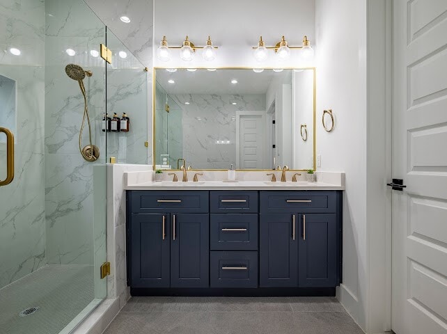 Building Photo - 1305 E 27th St