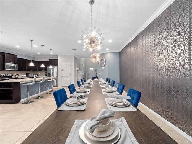 Building Photo - 8825 Rhodes St