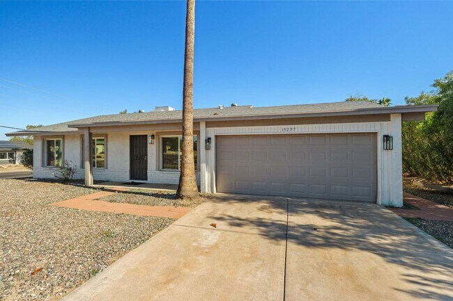 Building Photo - 15237 North 21st St