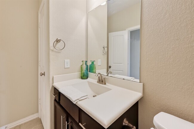 Building Photo - 18139 Swallow Spgs Wy