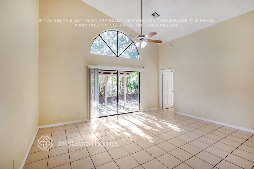 Building Photo - 4162 NW 114th Ave