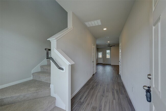 Building Photo - 13856 Goldeye Dr