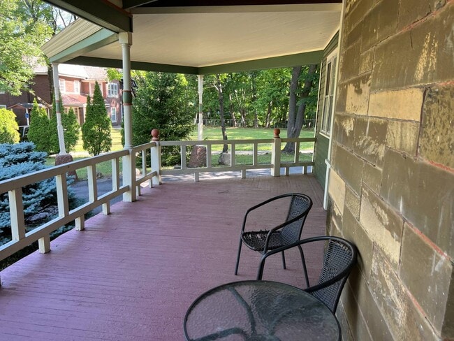 Building Photo - 1226 Wendell Ave