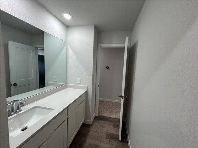 Building Photo - 7914 Alset Dr