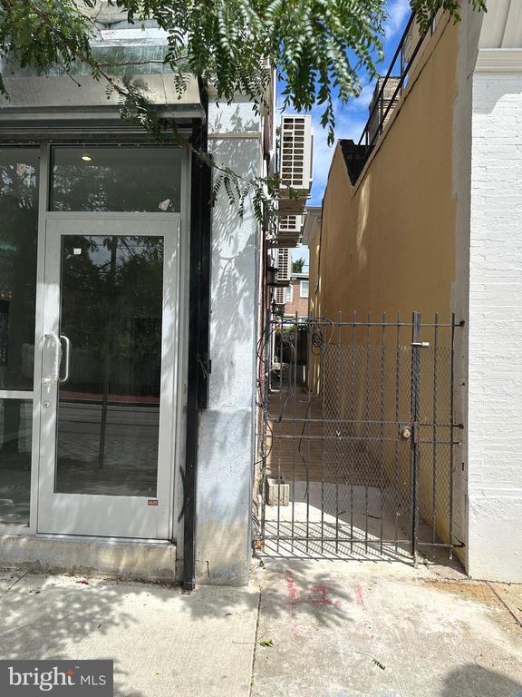 Building Photo - 6035 Germantown Ave