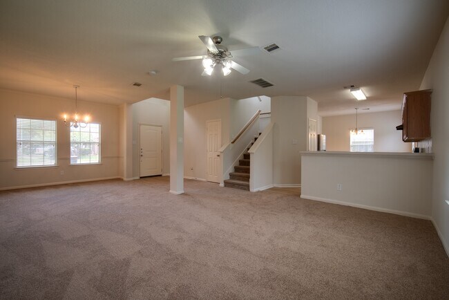 Building Photo - 6702 Albion Cresent Dr