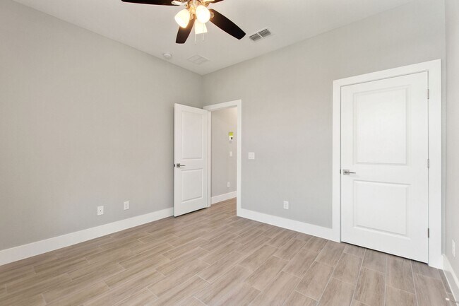 Building Photo - Deposit-Free! Modern, energy efficient hom...