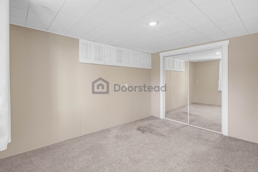 Building Photo - 7348 29th Ave SW
