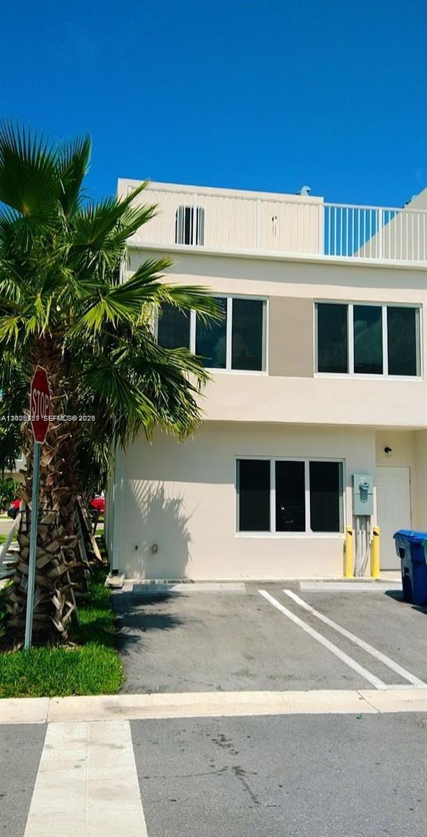 Building Photo - 25810 SW 144th Ave