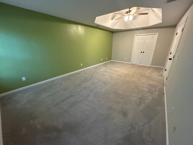 Building Photo - 4 Bedroom | 3 Bathroom Apex Home with Fenc...