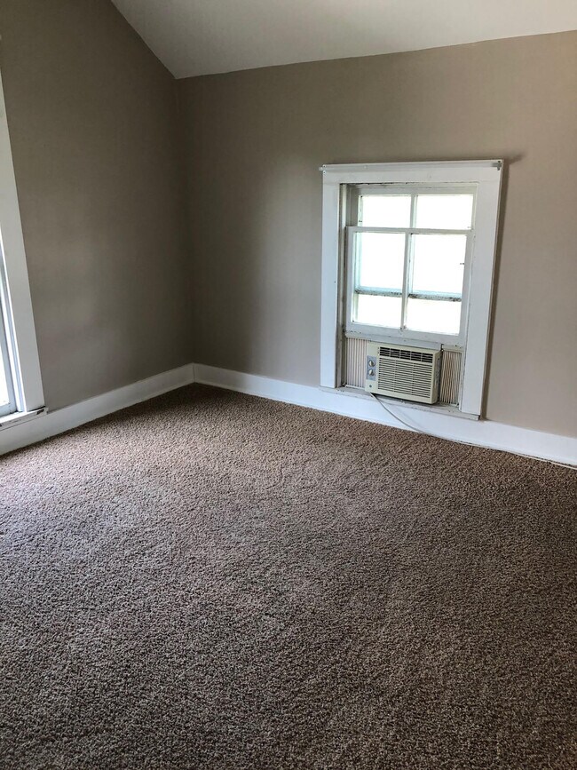 Upstairs BR 2 - 1425 5th Ave