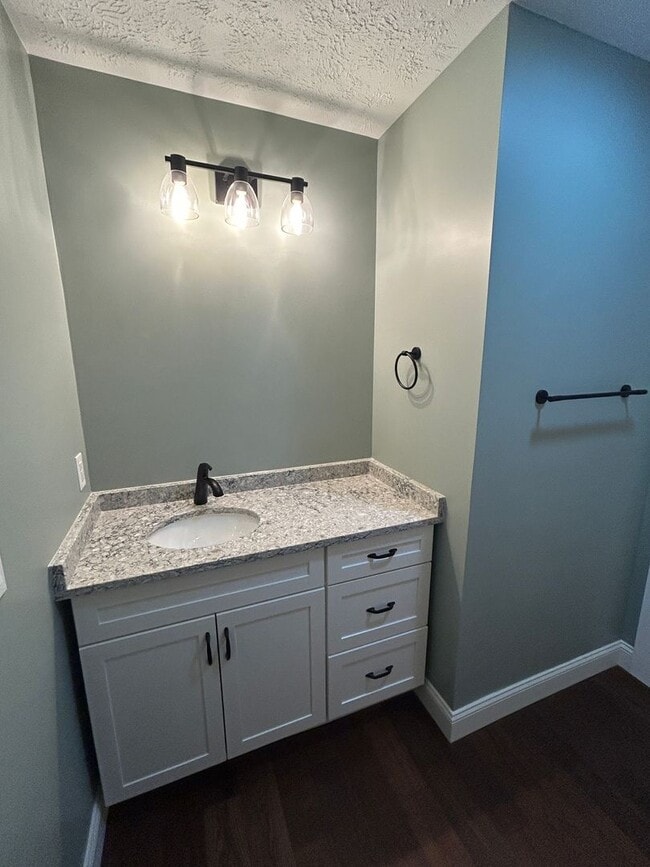Building Photo - Fully Renovated 3BR/2BA Home with Creek Vi...