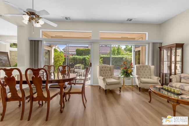 Building Photo - 37468 Westridge Ave