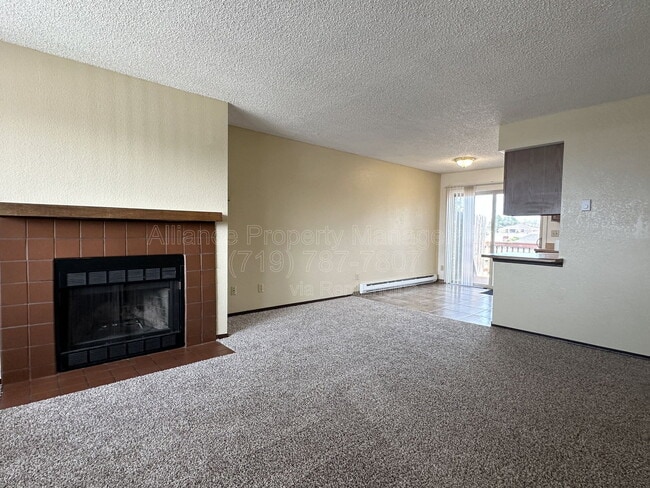 Building Photo - 328 Mt View Ln