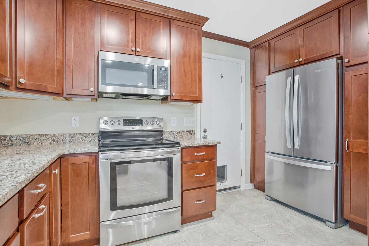 Building Photo - 1408 Damsel Ln