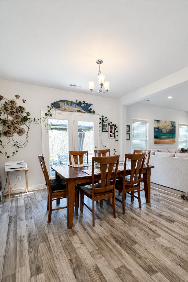 Building Photo - 1151 Carteret Mnr Dr