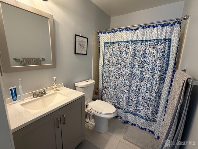 Building Photo - 5104 Ravens Crest Dr