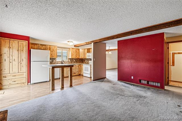 Building Photo - 631 Devinney Ct