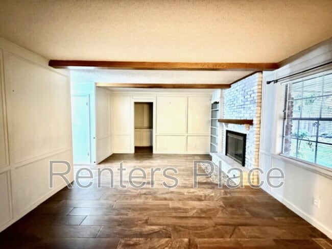 Building Photo - 6310 S 72nd E Pl