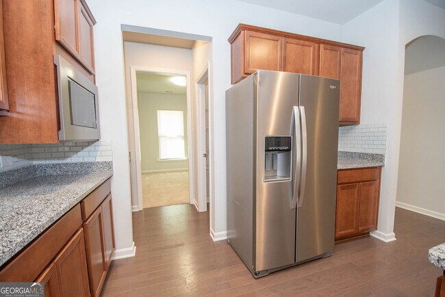 Building Photo - 147 Soundview Trce