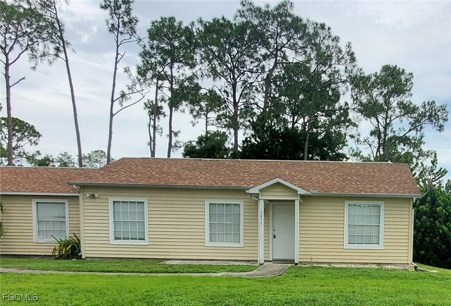 Primary Photo - 2435 Lola Ave