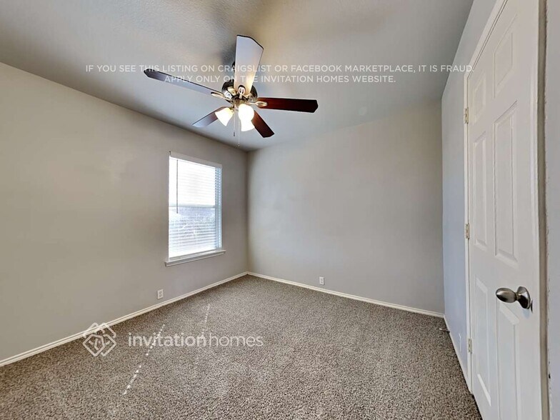 Building Photo - 2300 Meade Ct