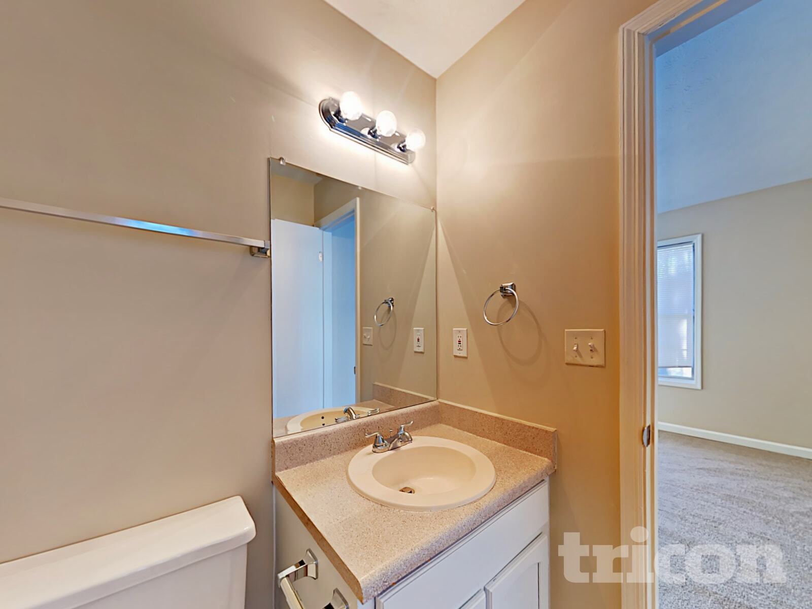 Building Photo - 2481 Dublin Ct