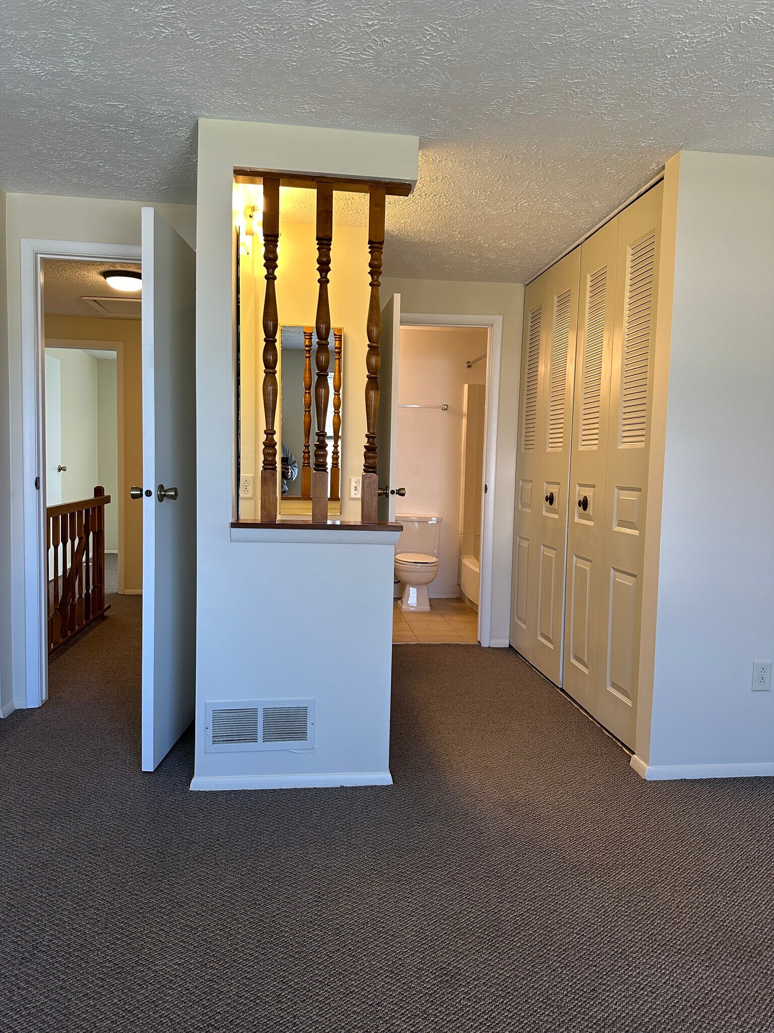 Building Photo - 6005 Black Oak Dr
