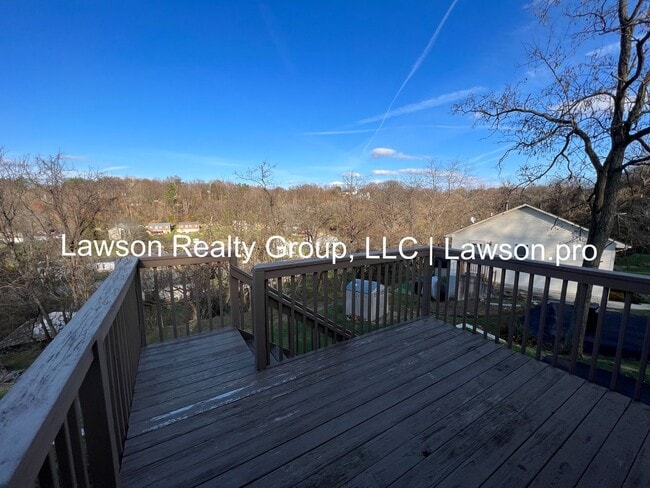 Building Photo - Charming Brick Home in Vinton with Finished Basement