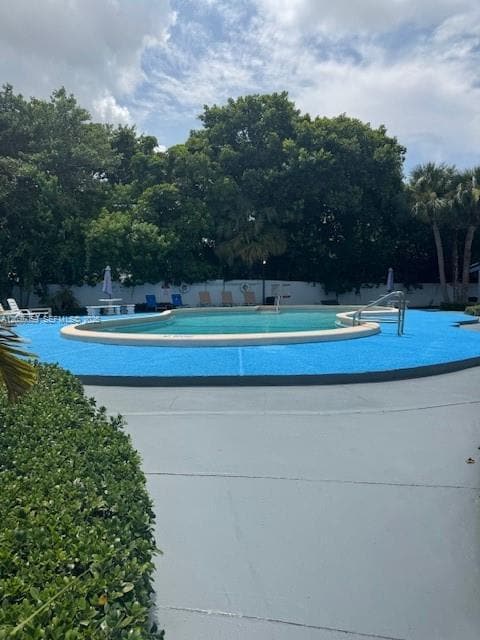 Building Photo - 9440 Fontainebleau Blvd
