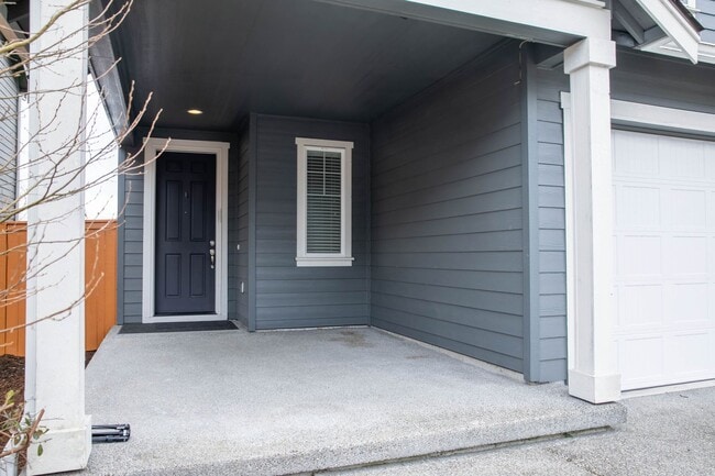 Building Photo - 3048 Puget Meadow Loop NE