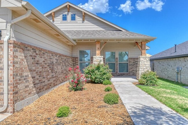 Building Photo - 432 Pergola St