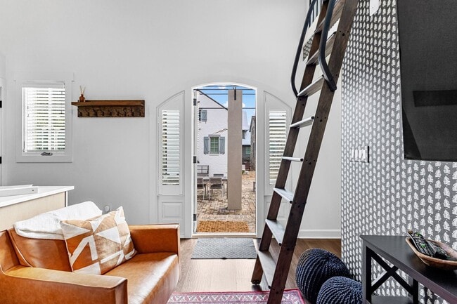 Building Photo - 192 Breakspear Ln