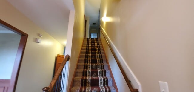 Building Photo - Spectacular!