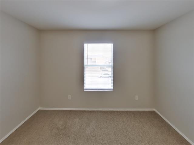 Building Photo - 1601 Vineridge Ln