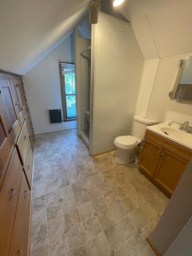 Building Photo - 455 Water St