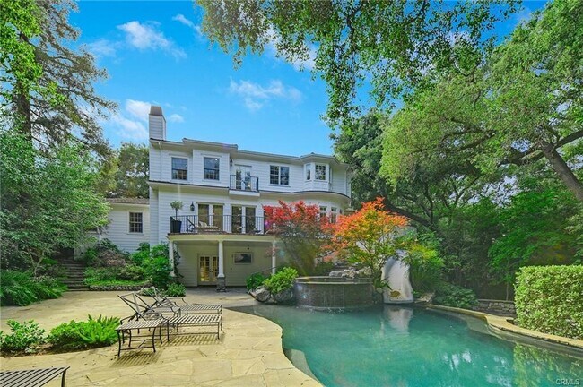 Building Photo - 4322 Woodleigh Ln